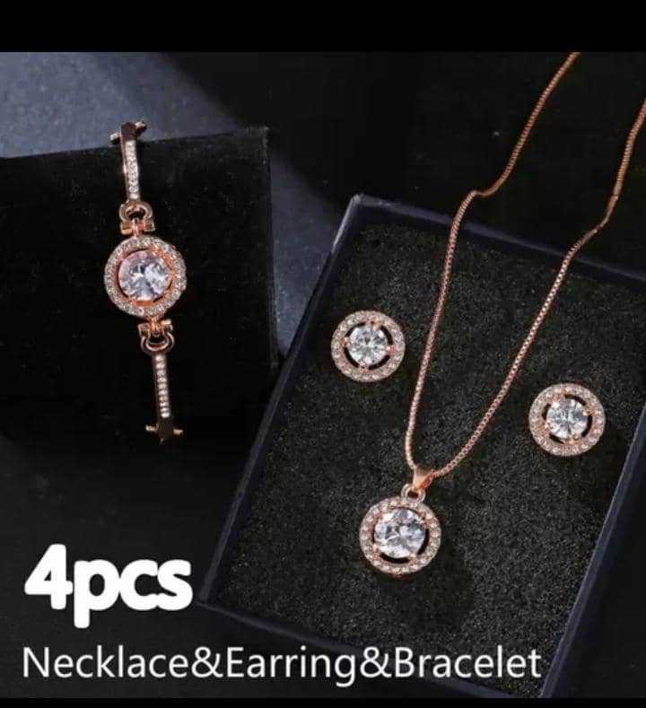 Diamond Luxury Bracelet Watch Set Ladies